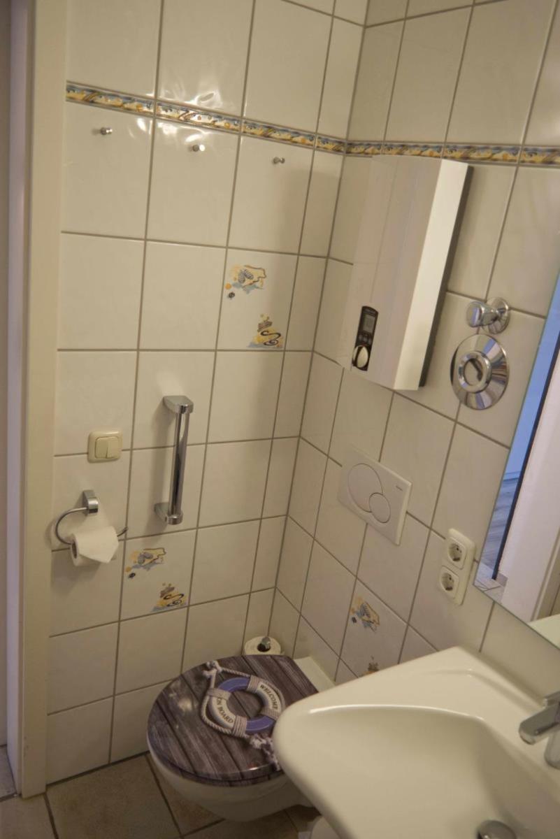 Inselblume 80 - Gemuetliche Ferienwohnung, Blick Auf Die Fehmarnsundbruecke Burgtiefe auf Fehmarn Exterior photo